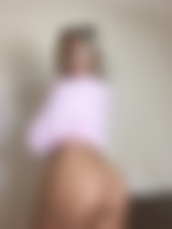 [OnlyFans.com] Kiera Jaston (@kierajaston)/photos/18-07-05 1689862-01 Do you want to a booty or a boob photo next babes Im going to post again(..) 1836x2448.jpeg