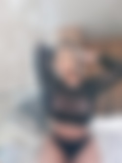 [OnlyFans.com] Kiera Jaston (@kierajaston)/photos/18-09-18 2062227-01 I think see through things have become my new thing DM me if you want a vi(..) 1080x1440.jpg